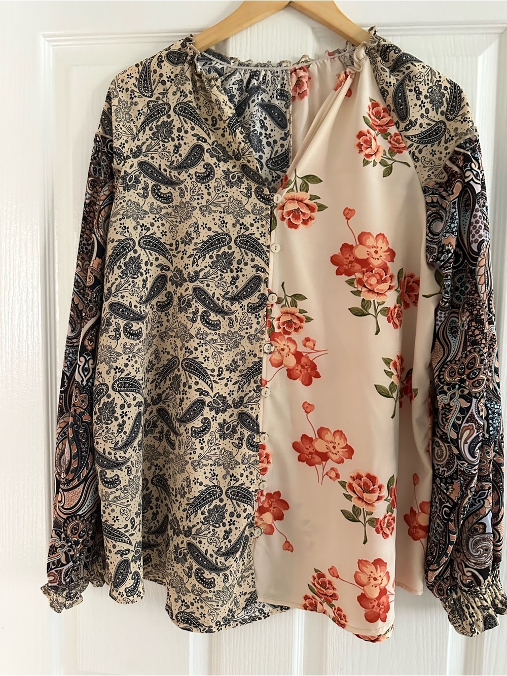 Mixed-Print Floral & Paisley Long-Sleeve Blouse in Cream & Black